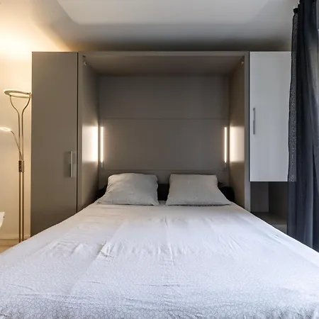 Apartman Avec Parking A 12mns Du Centre Historique De *