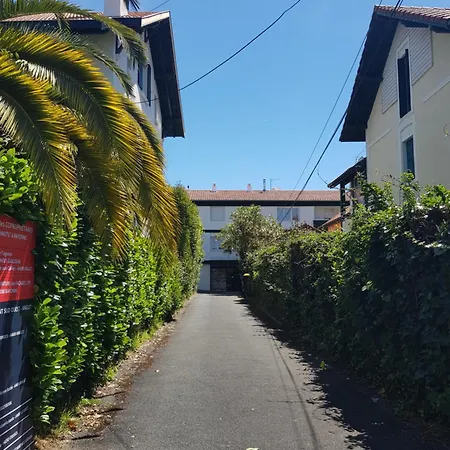 Avec Parking A 12mns Du Centre Historique De * バイヨンヌ